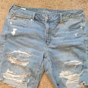 American Eagle women jean shorts size 10